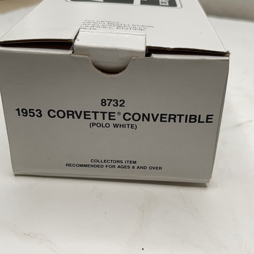 #8732 AMT Ertl 1953 Corvette Polo White 1/25 Scale Plastic Promo Model Car NEW - Picture 11 of 13